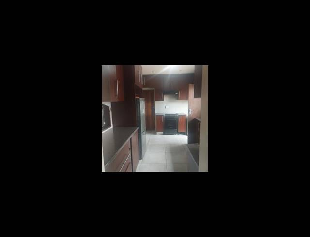 4 BEDROOM HOUSE FOR SALE IN RONDEBULT